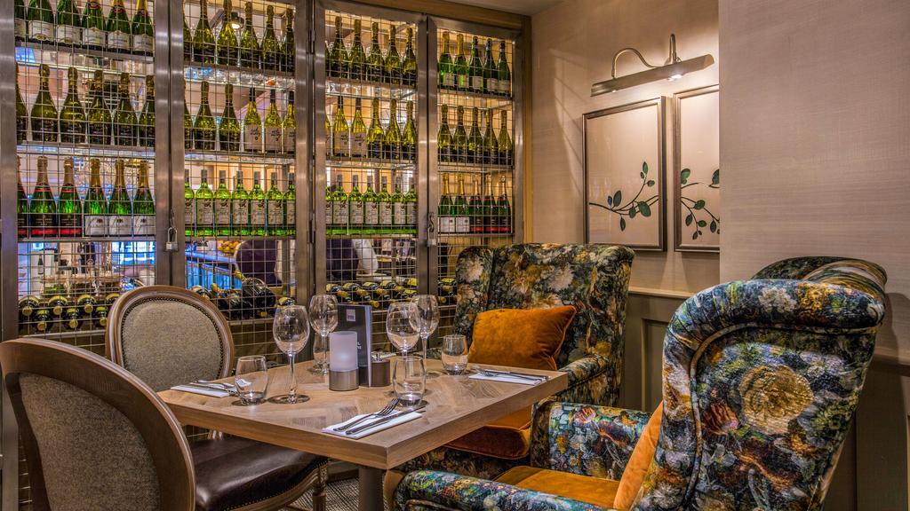 The Three Swans Hotel, Hungerford, Berkshire Екстер'єр фото