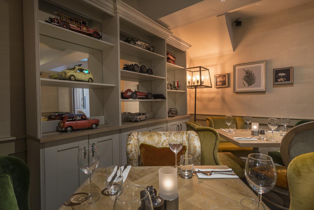 The Three Swans Hotel, Hungerford, Berkshire Екстер'єр фото
